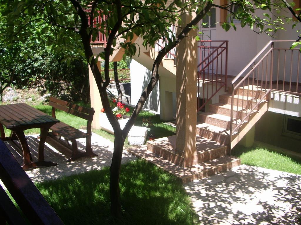 Apartmani Stanovcic Donji Morinj Dış mekan fotoğraf